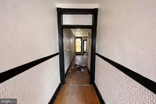 1719 N Carey St, Baltimore, MD 21217 - Photo 4