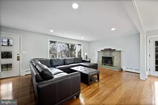 4001 Parkwood Ave, Baltimore, MD 21206 - Photo 2