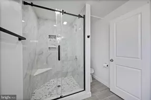 4001 Parkwood Ave, Baltimore, MD 21206 - Photo 24