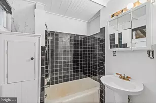 509 S Collington Ave S, Baltimore, MD 21231 - Photo 16