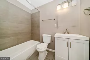 1014 W Lanvale St, Baltimore, MD 21217 - Photo 22