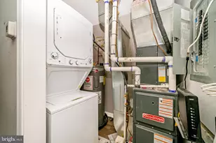 1014 W Lanvale St, Baltimore, MD 21217 - Photo 26