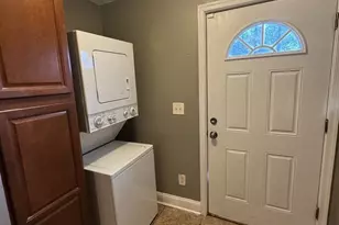 1321 Cambria St, Baltimore, MD 21225 - Photo 10