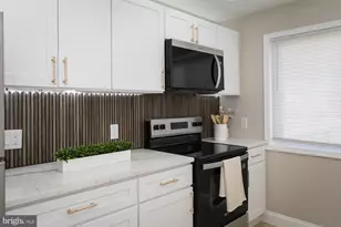 4903 Chalgrove Ave, Baltimore, MD 21215 - Photo 6