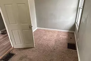 1137 Monroe Cir, Baltimore, MD 21225 - Photo 6