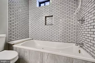 2202 Park Ave, Baltimore, MD 21217 - Photo 8