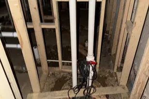 4927 Edgemere Ave, Baltimore, MD 21215 - Photo 12