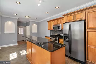 104 N Patterson Park Ave, Baltimore, MD 21231 - Photo 10