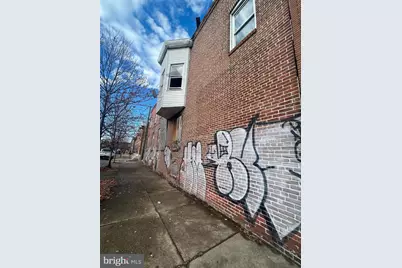 800 N Kenwood Avenue N, Baltimore, MD 21205 - Photo 2