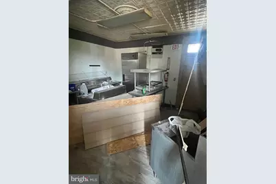 3121 E Monument Street, Baltimore, MD 21205 - Photo 4