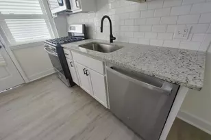 1525 Medford Rd, Baltimore, MD 21218 - Photo 14