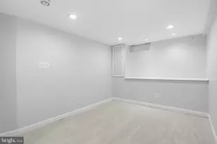 22 N Streeper St, Baltimore, MD 21224 - Photo 30