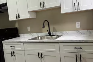 2114 Hollins St, Baltimore, MD 21223 - Photo 8