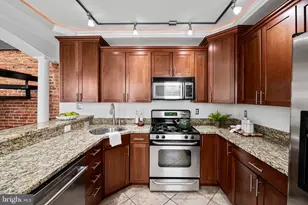 719 S Eaton St, Baltimore, MD 21224 - Photo 12