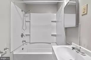 517 Mosher St, Baltimore, MD 21217 - Photo 12