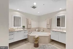 801 Key Hwy, Baltimore, MD 21230 - Photo 14
