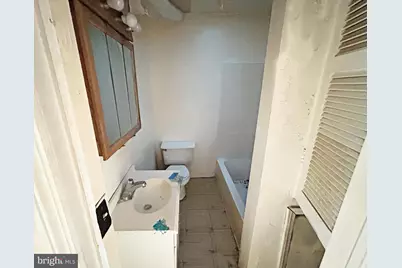 2006 Grinnalds Avenue, Baltimore, MD 21230 - Photo 12