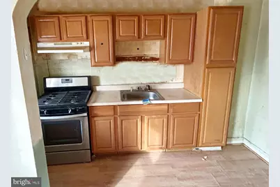 2006 Grinnalds Avenue, Baltimore, MD 21230 - Photo 8