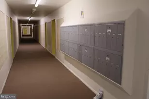 3737 Clarks Ln, Baltimore, MD 21215 - Photo 4