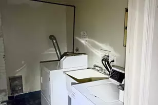 1741 Park Ave, Baltimore, MD 21217 - Photo 26