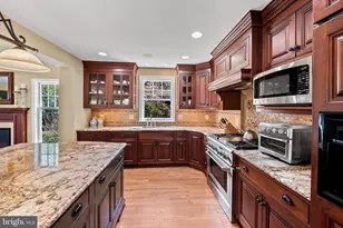 5911 Meadowood Rd, Baltimore, MD 21212 - Photo 8