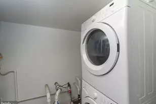 3033 E Baltimore St, Baltimore, MD 21224 - Photo 22