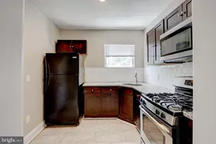 2515 Loyola Southway, Baltimore, MD 21215 - Photo 14