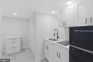 2203 Southern Ave, Baltimore, MD 21214 - Photo 46