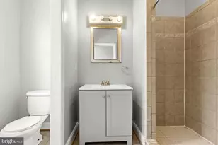 1012 W Lombard St, Baltimore, MD 21223 - Photo 30