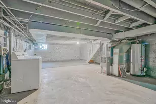 1915 E 29th St, Baltimore, MD 21218 - Photo 26