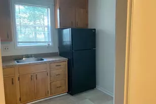 903 Cooks Ln, Baltimore, MD 21229 - Photo 4