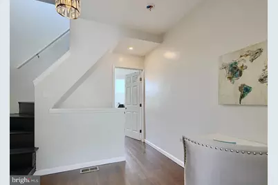 2242 E Fairmount Avenue, Baltimore, MD 21231 - Photo 6