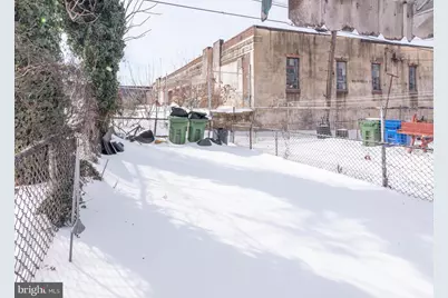 1115 Bonaparte Avenue, Baltimore, MD 21218 - Photo 22