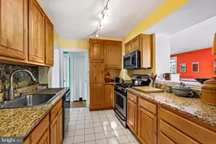 1801 Fairbank Rd, Baltimore, MD 21209 - Photo 10