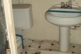 1809 E 32nd St, Baltimore, MD 21218 - Photo 20