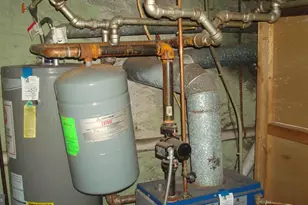 1809 E 32nd St, Baltimore, MD 21218 - Photo 22