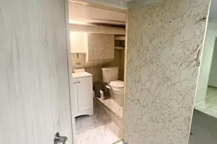 114 Highland Ave N, Baltimore, MD 21224 - Photo 36