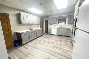 114 Highland Ave N, Baltimore, MD 21224 - Photo 10