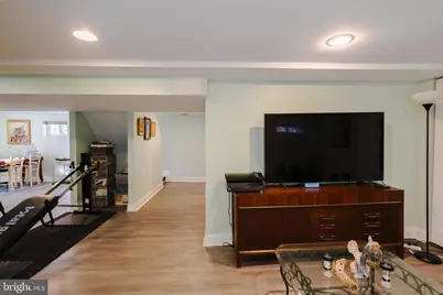 3011 Manhattan Avenue, Baltimore, MD 21215 - Photo 10