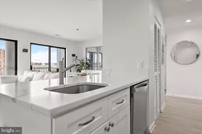 2702 Lighthouse Point E #522, Baltimore, MD 21224 - Photo 18