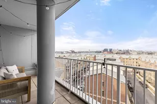 2702 Lighthouse Point E, Baltimore, MD 21224 - Photo 32