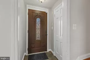 1509 Upshire Rd, Baltimore, MD 21218 - Photo 4