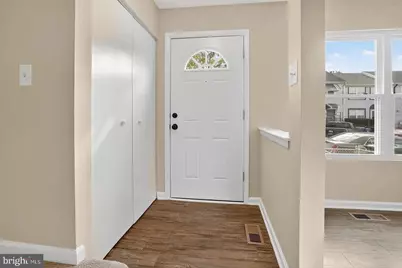 814 Showell Court, Baltimore, MD 21202 - Photo 2