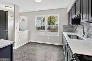 814 Showell Ct, Baltimore, MD 21202 - Photo 4