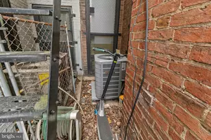 28 E 25th St, Baltimore, MD 21218 - Photo 38