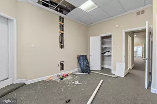 28 E 25th St, Baltimore, MD 21218 - Photo 22