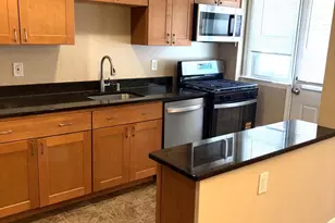 586 Lucia Ave, Baltimore, MD 21229 - Photo 4