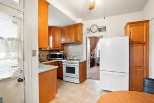 3505 Grantley Rd, Baltimore, MD 21215 - Photo 8