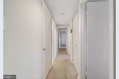 1040 Deer Ridge Drive #402, Baltimore, MD 21210 - Photo 18