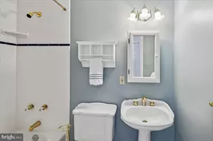 28 Bouton Green Ct, Baltimore, MD 21210 - Photo 32